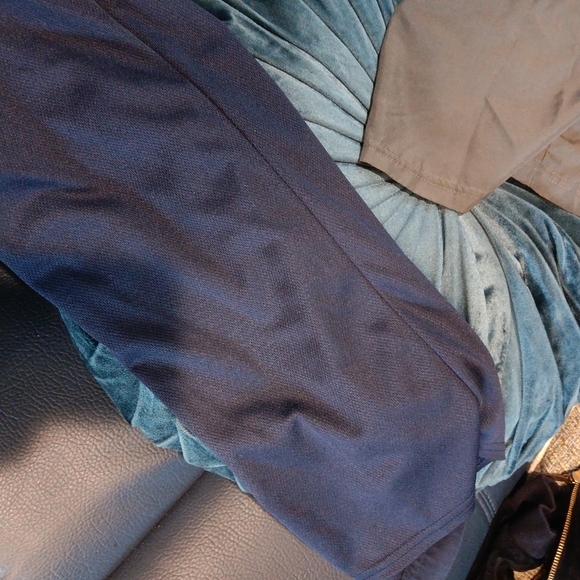 Figs Navy Scrub Top Set Of Pants And Shirt Unisex Size XL - Picture 7 of 7